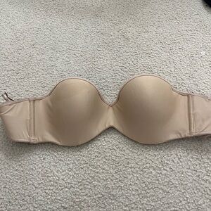 strapless‎ bra